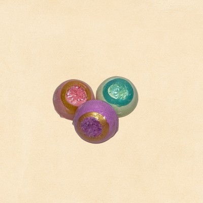 Bath Bombs Χειροποίητες (Αρωματικές Μπάλες Μπάνιου) Bath Bombs Χειροποίητες (Αρωματικές Μπάλες Μπάνιου)
