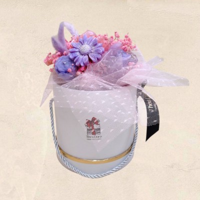 Flower Box με Ροζ & Λιλά Αρωματικά Κεριά και Αρκουδάκι Flower Box με Ροζ & Λιλά Αρωματικά Κεριά και Αρκουδάκι