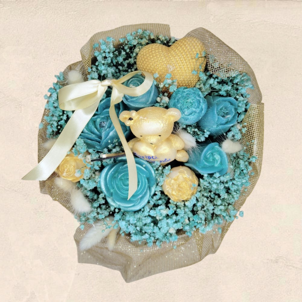 Flower Box με αρωματικά κεριά μαύρης ορχιδέας και αποξηραμένα άνθη σε πετρόλ αποχρώσεις Flower Box με αρωματικά κεριά μαύρης ορχιδέας και αποξηραμένα άνθη σε πετρόλ αποχρώσεις