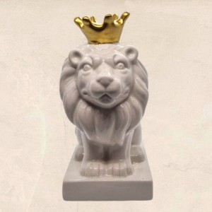 Αρωματικό κερί Golden Lion με φύλλα χρυσού, άρωμα βανίλιας και διακοσμητικό λιοντάρι Αρωματικό κερί Golden Lion με φύλλα χρυσού, άρωμα βανίλιας και διακοσμητικό λιοντάρι