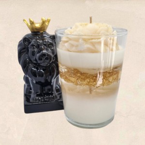 Αρωματικό κερί Golden Lion με φύλλα χρυσού, άρωμα βανίλιας και διακοσμητικό λιοντάρι Αρωματικό κερί Golden Lion με φύλλα χρυσού, άρωμα βανίλιας και διακοσμητικό λιοντάρι