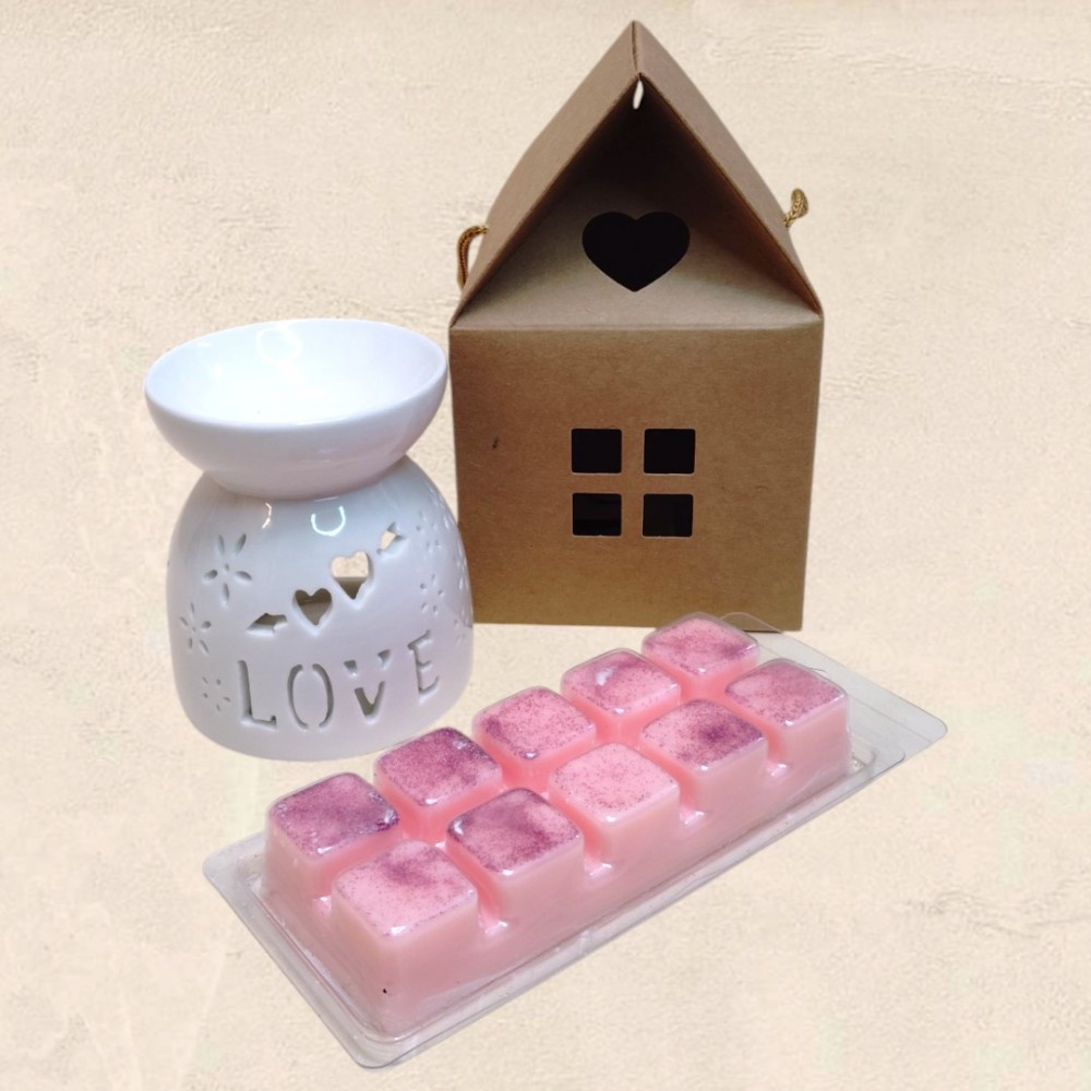 Λευκός καυστήρας Wax Melt Love με Wax Melt Bar από κερί σόγιας Λευκός καυστήρας Wax Melt Love με Wax Melt Bar από κερί σόγιας