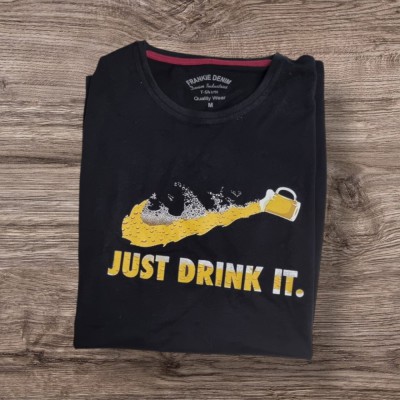 Μπλουζάκι Nike Μπύρα + δώρο fabric mist τσάντας Μπλουζάκι Nike Μπύρα + δώρο fabric mist τσάντας