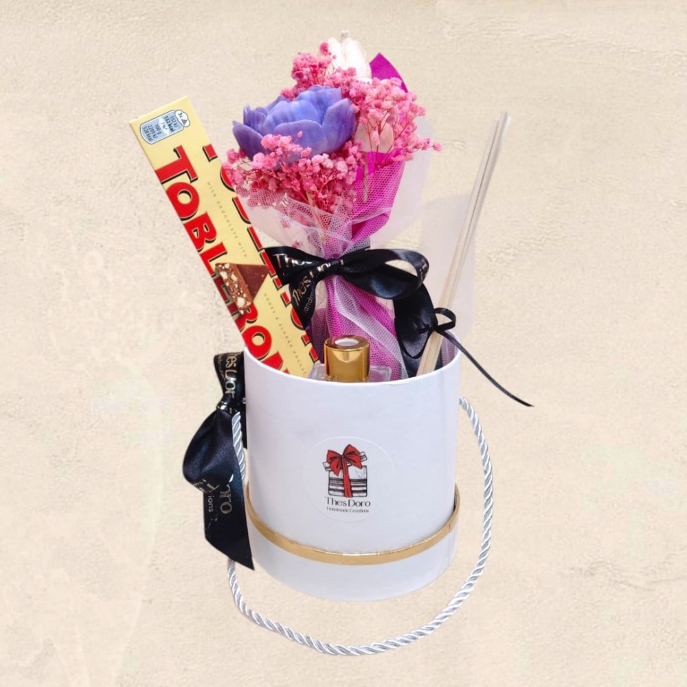 Προσωποποιημένο Δώρο | White Aromatic Elegant Box Προσωποποιημένο Δώρο | White Aromatic Elegant Box