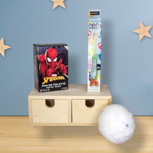 Παιδικό σετ περιποίησης Spiderman με κολώνια, bath bomb και ξύλινο μπαουλάκι Παιδικό σετ περιποίησης Spiderman με κολώνια, bath bomb και ξύλινο μπαουλάκι